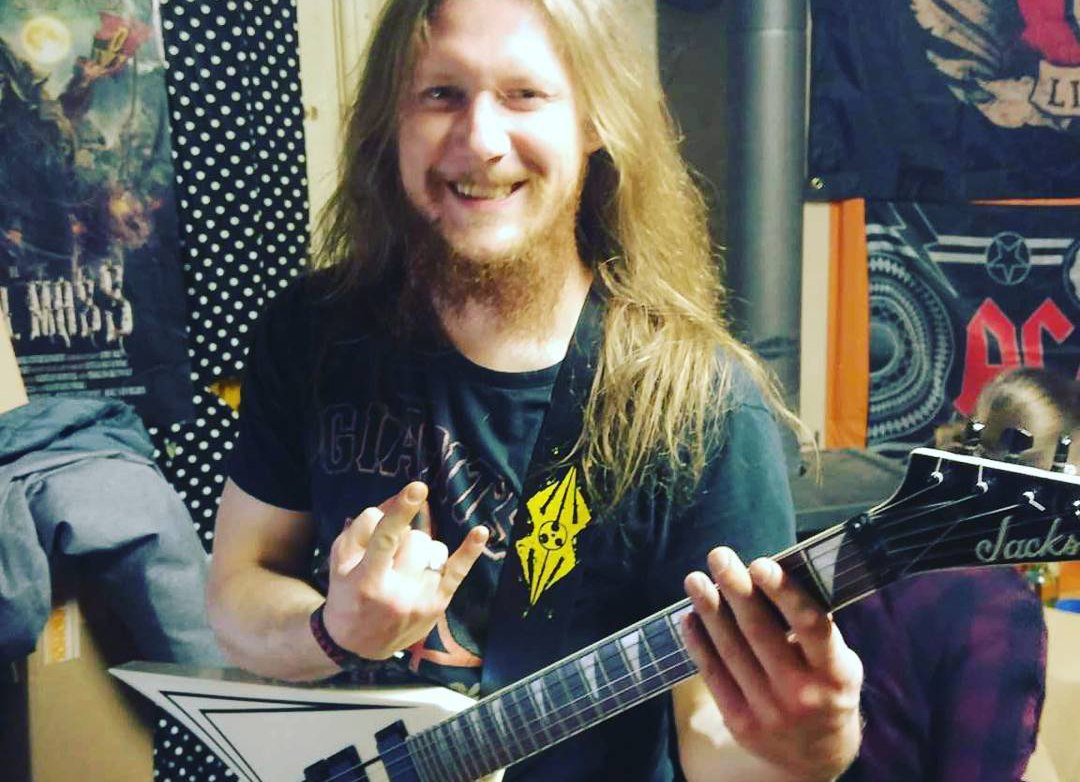 Shockwave Logo Strap